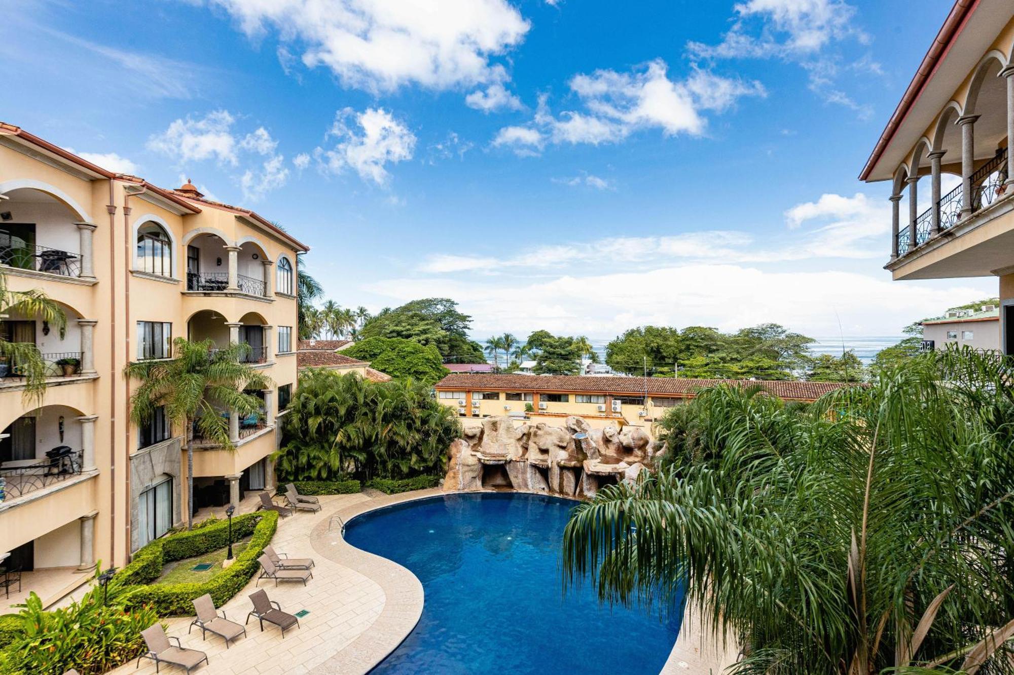 Sunrise 1- 3 Bedroom Poolside Condo 塔马林多 外观 照片