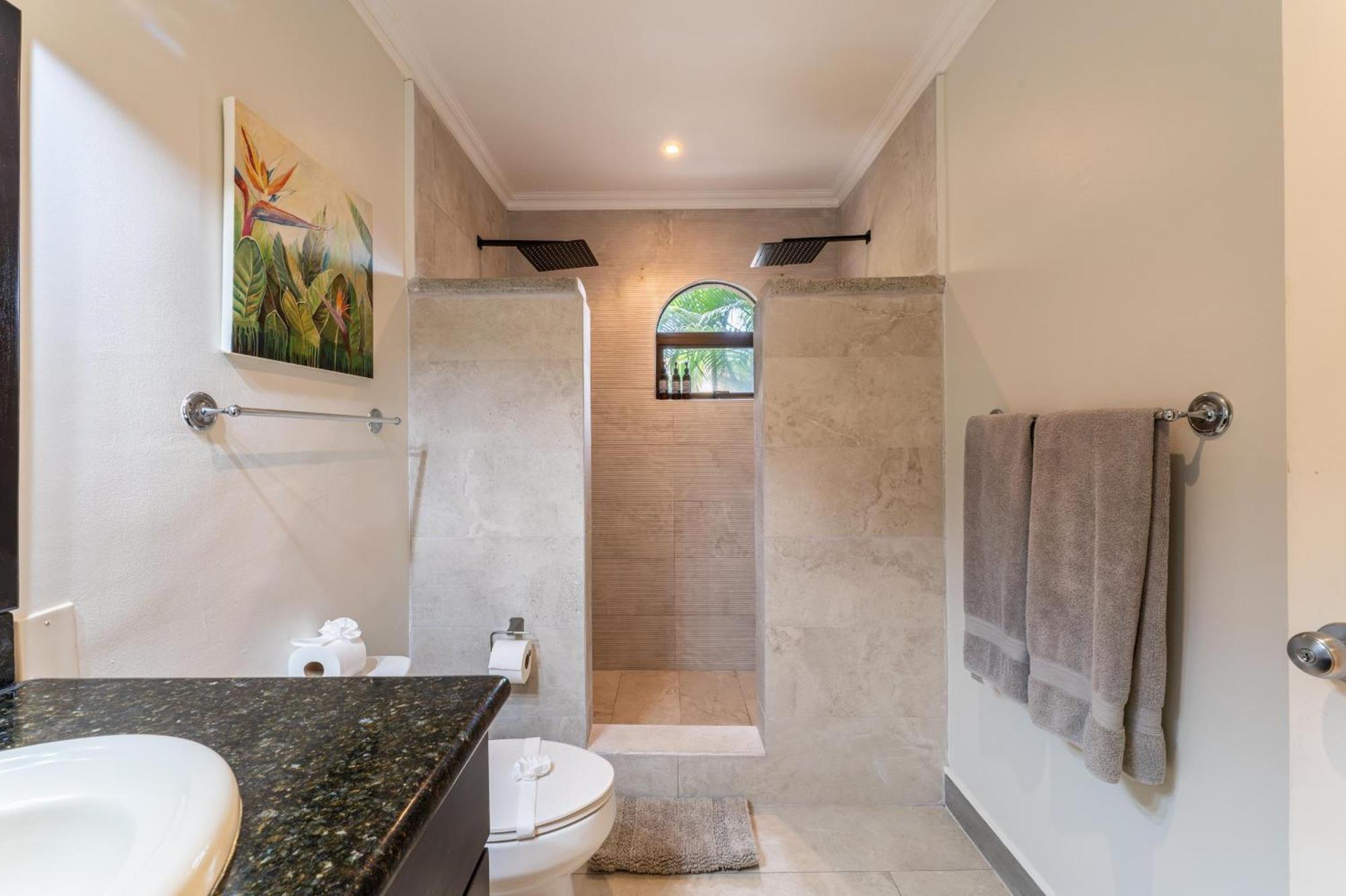 Sunrise 1- 3 Bedroom Poolside Condo 塔马林多 外观 照片